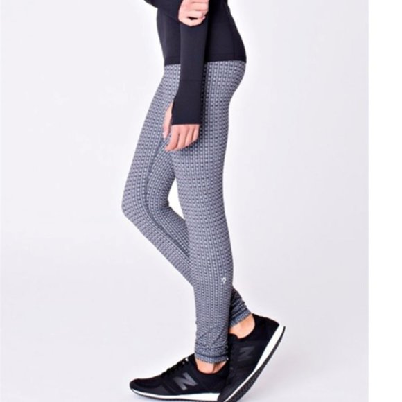 Ivivva Digi Weave Rhythmic Tight - Picture 2 of 12